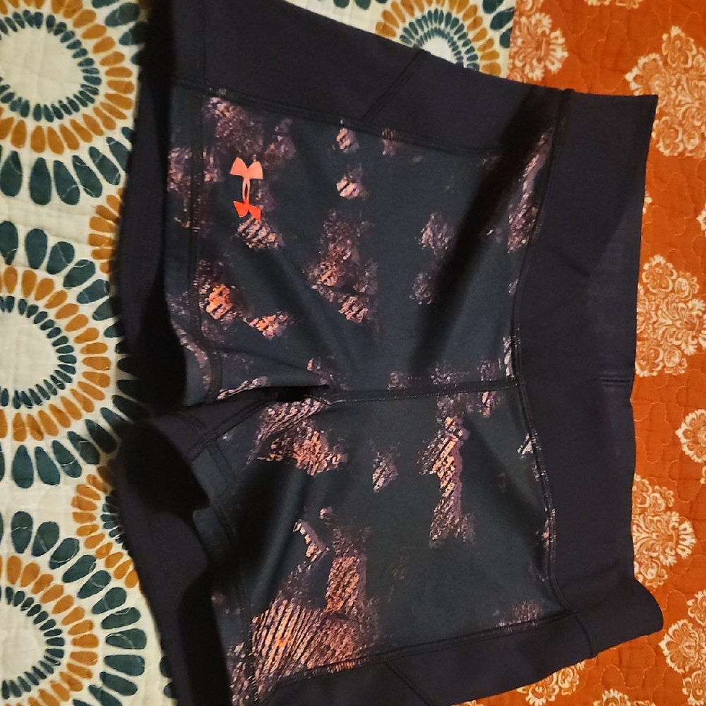 Medium Under Armor Compression Shorts